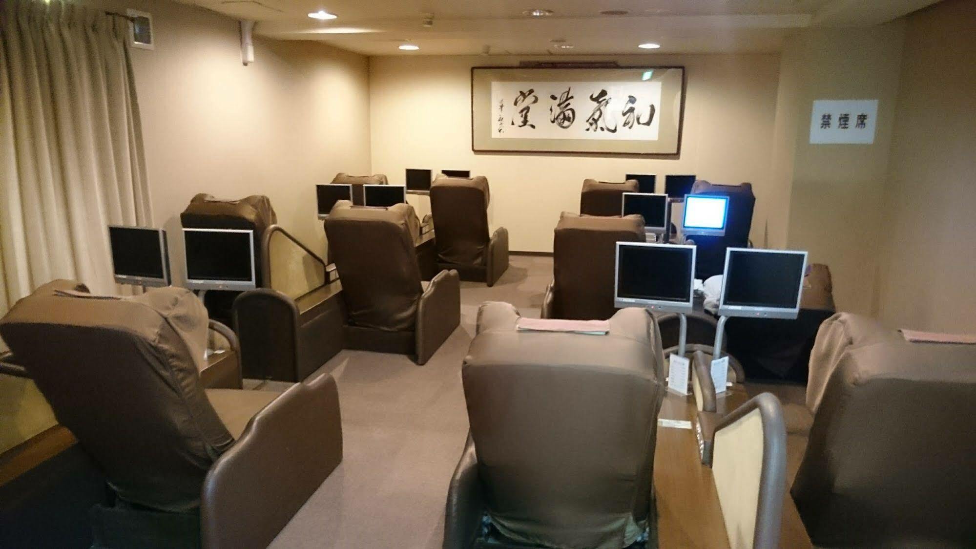 Capsule&Sauna New Japan EX  Hiroshima Esterno foto